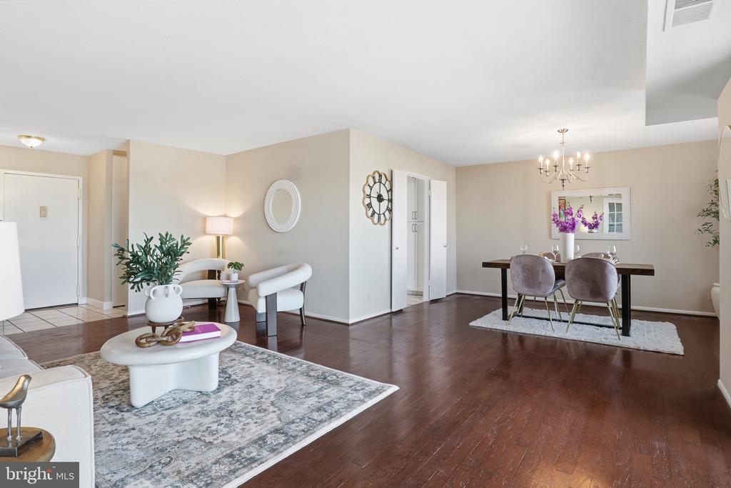 205 YOAKUM PARKWAY 1724