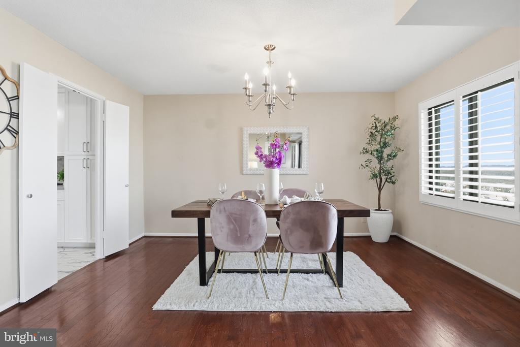 205 YOAKUM PARKWAY 1724