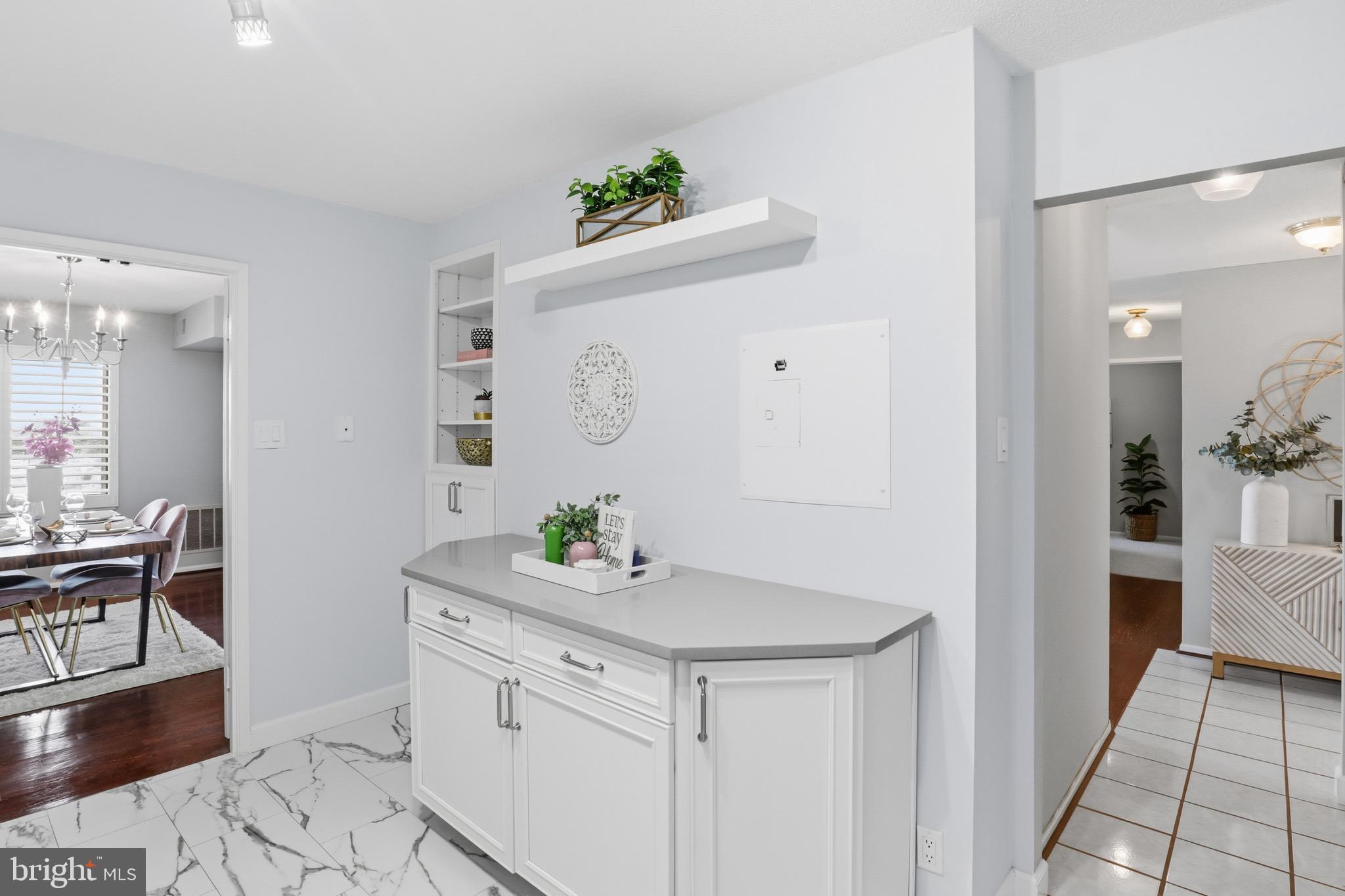 205 YOAKUM PARKWAY 1724