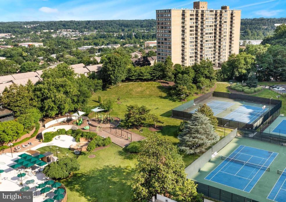 205 YOAKUM PARKWAY 1724