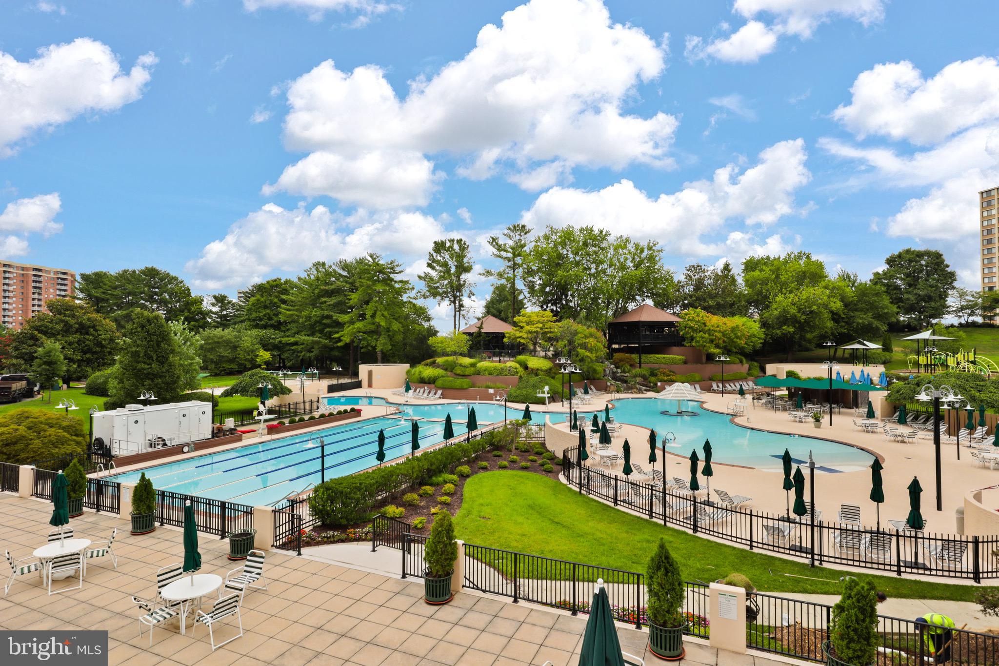 205 YOAKUM PARKWAY 1724