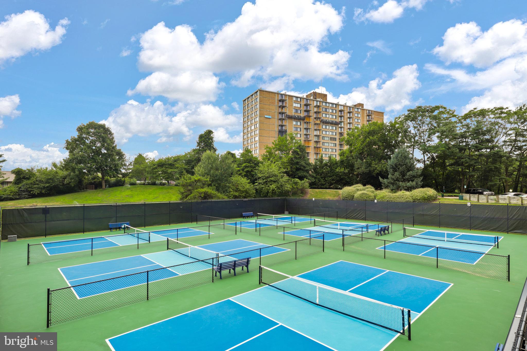 205 YOAKUM PARKWAY 1724