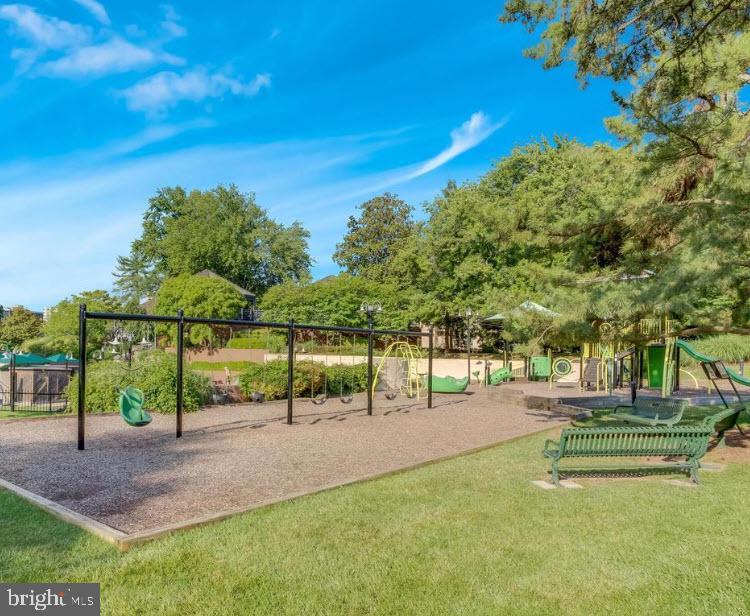 205 YOAKUM PARKWAY 1724