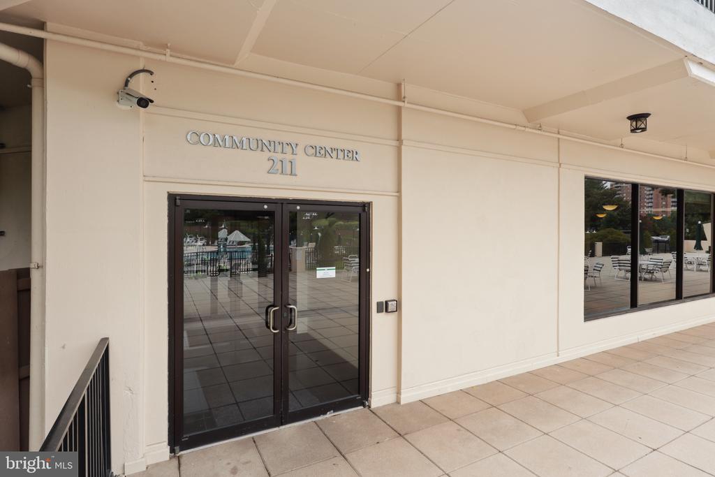 205 YOAKUM PARKWAY 1724