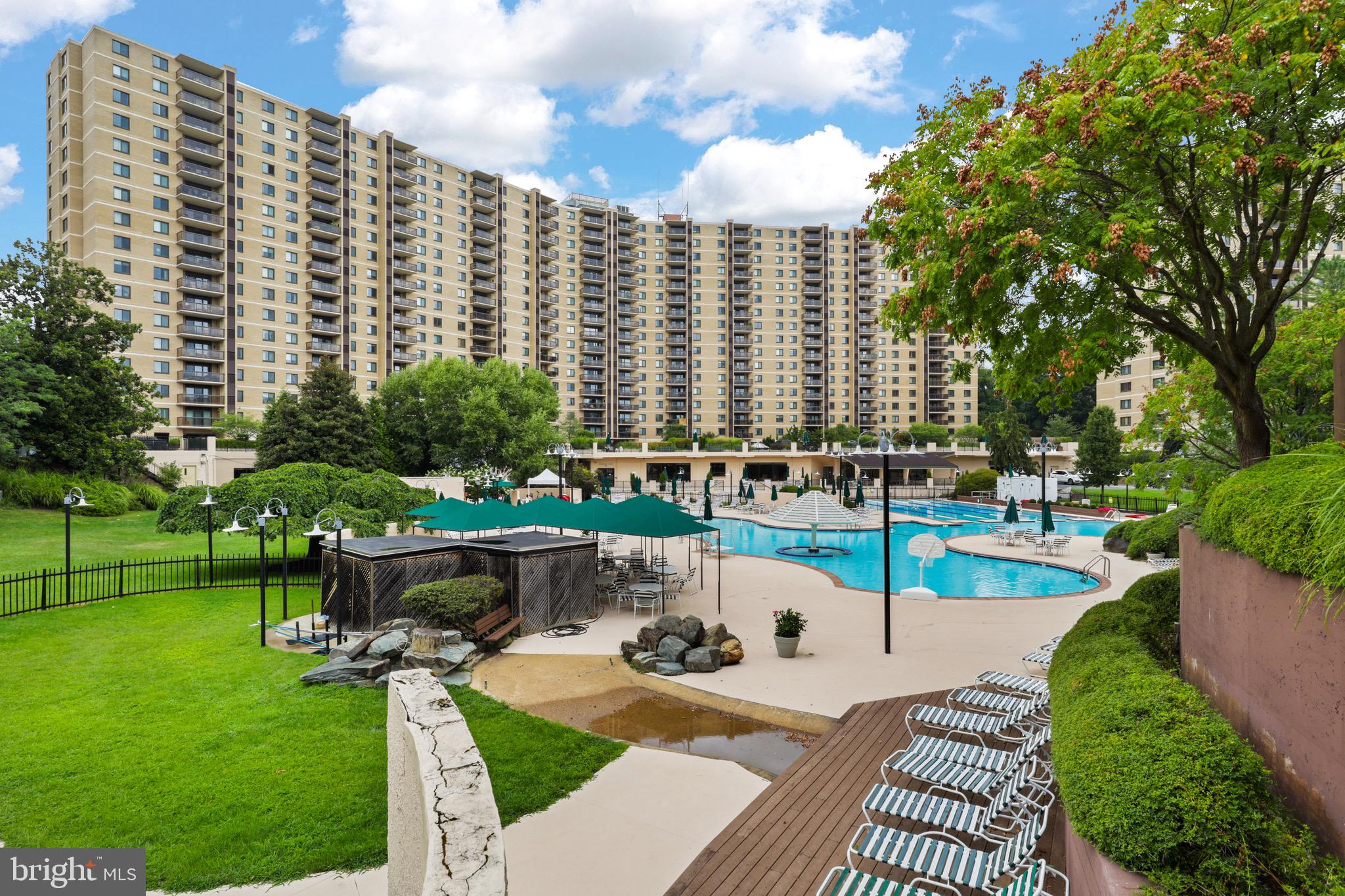 205 YOAKUM PARKWAY 1724