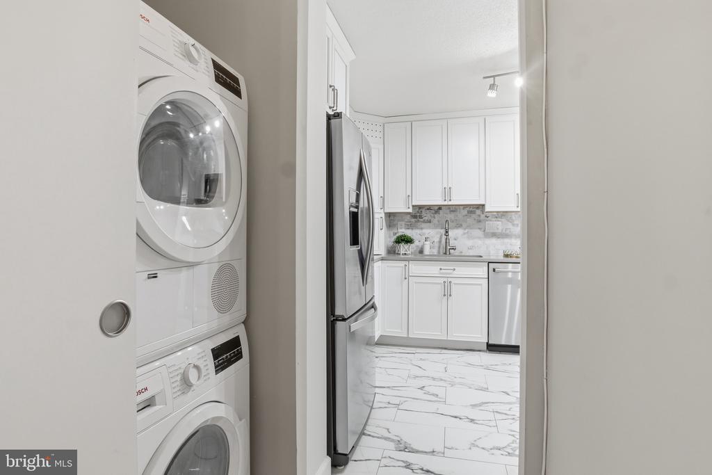 205 YOAKUM PARKWAY 1724