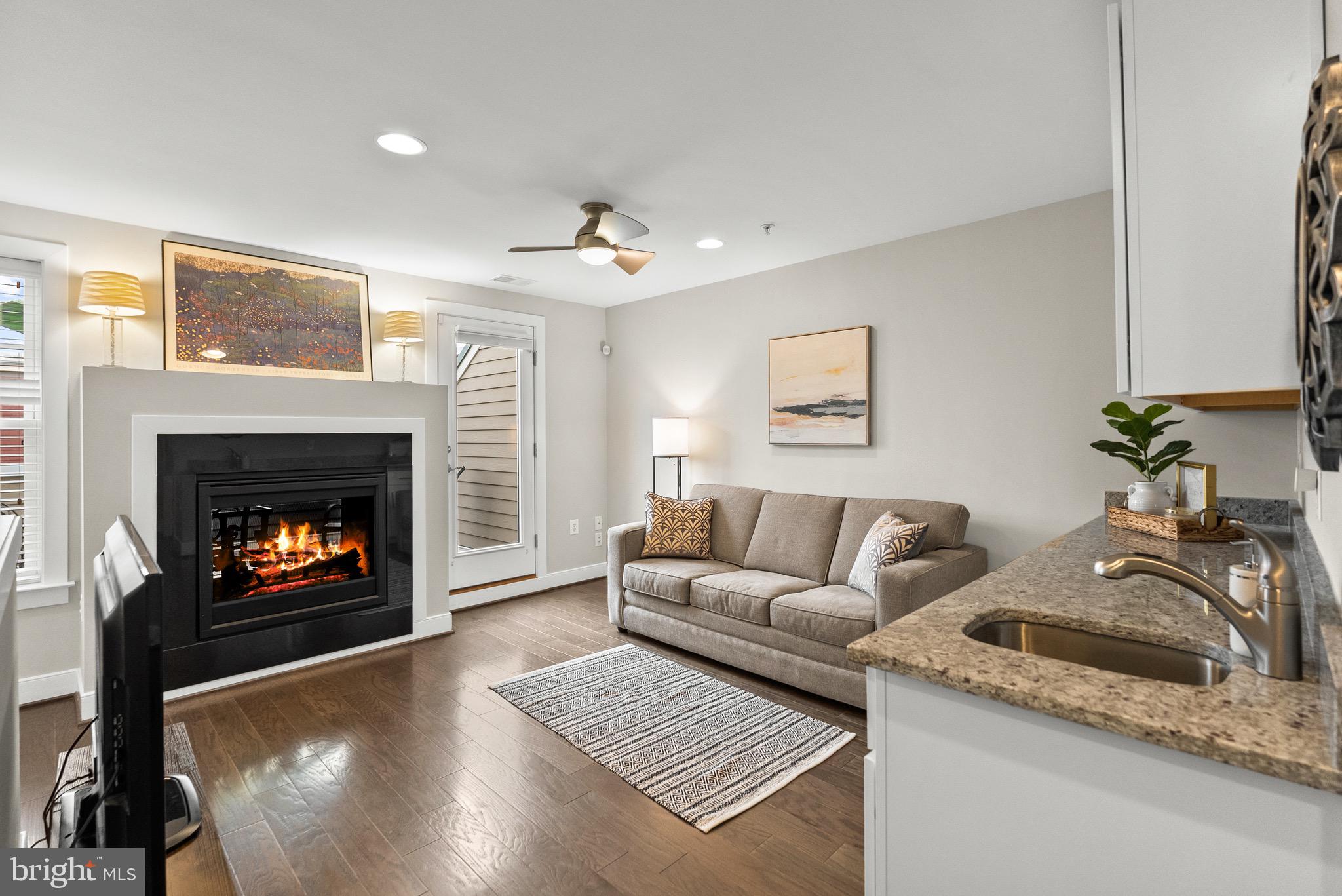 1409 VAN VALKENBURGH LANE