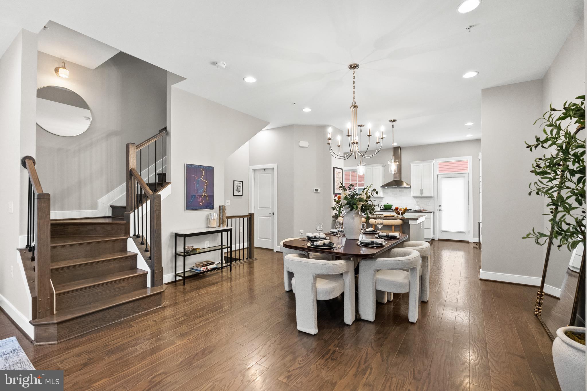 1409 VAN VALKENBURGH LANE