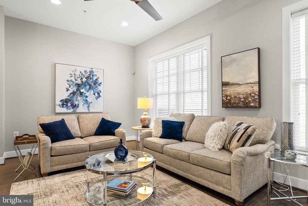 1409 VAN VALKENBURGH LANE