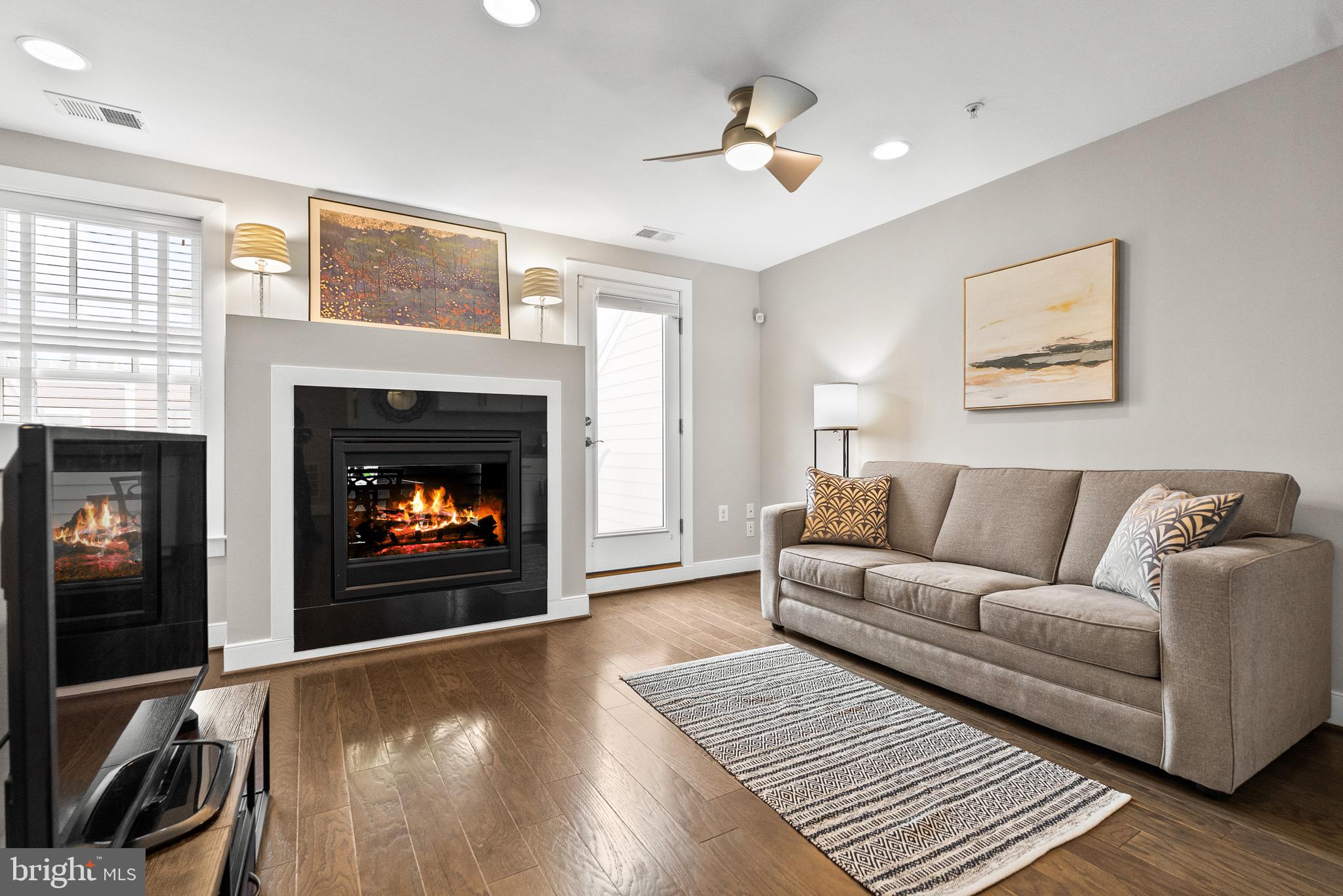 1409 VAN VALKENBURGH LANE