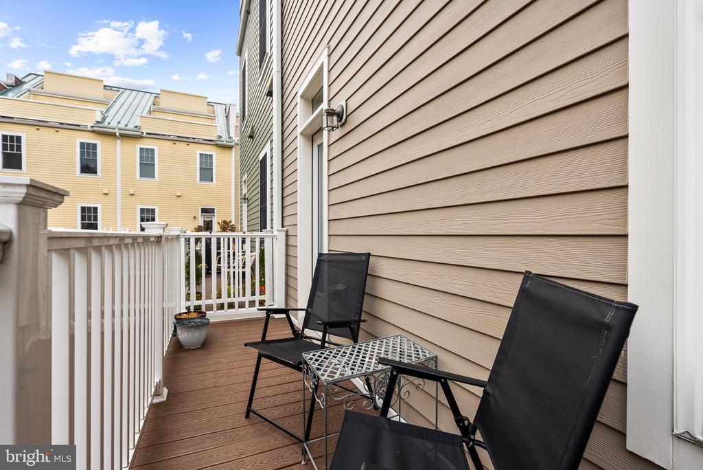 1409 VAN VALKENBURGH LANE
