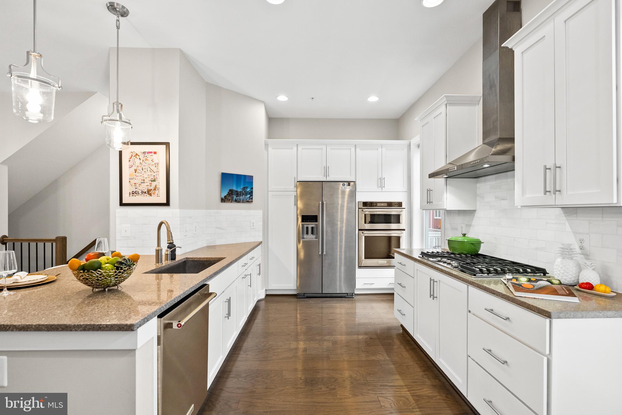 1409 VAN VALKENBURGH LANE