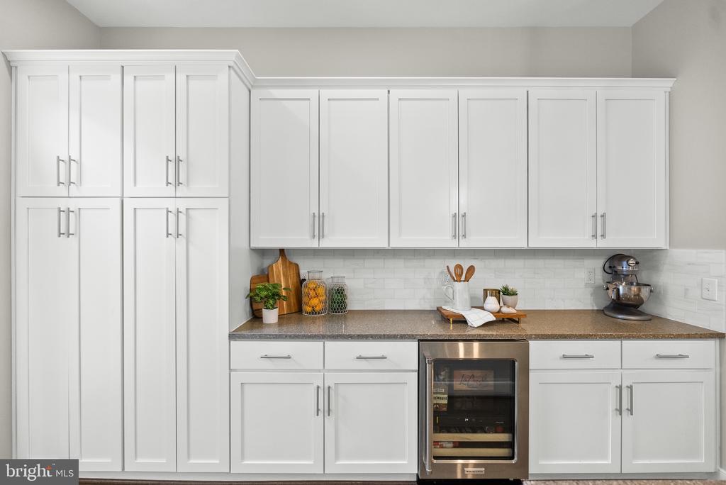 1409 VAN VALKENBURGH LANE
