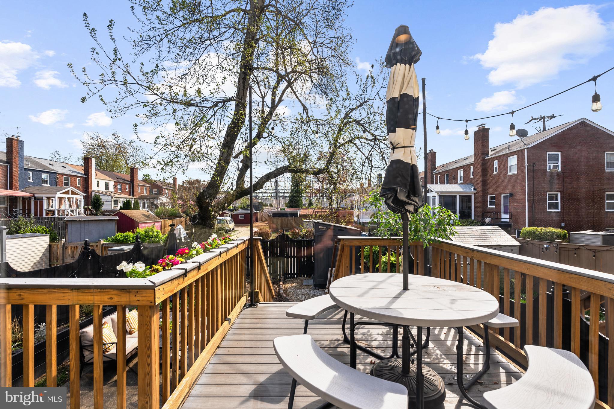 1214 FRANKLIN STREET