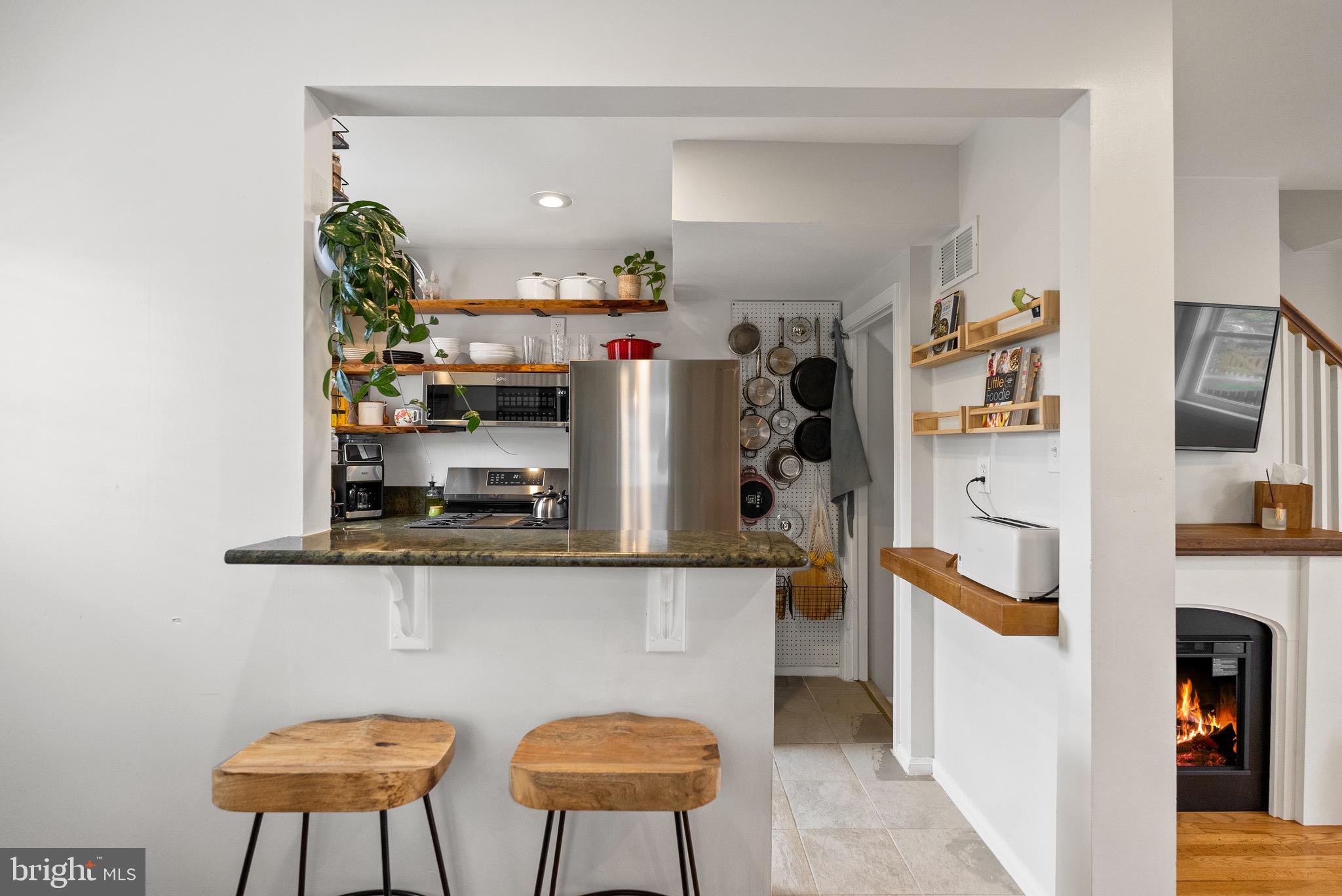 1214 FRANKLIN STREET