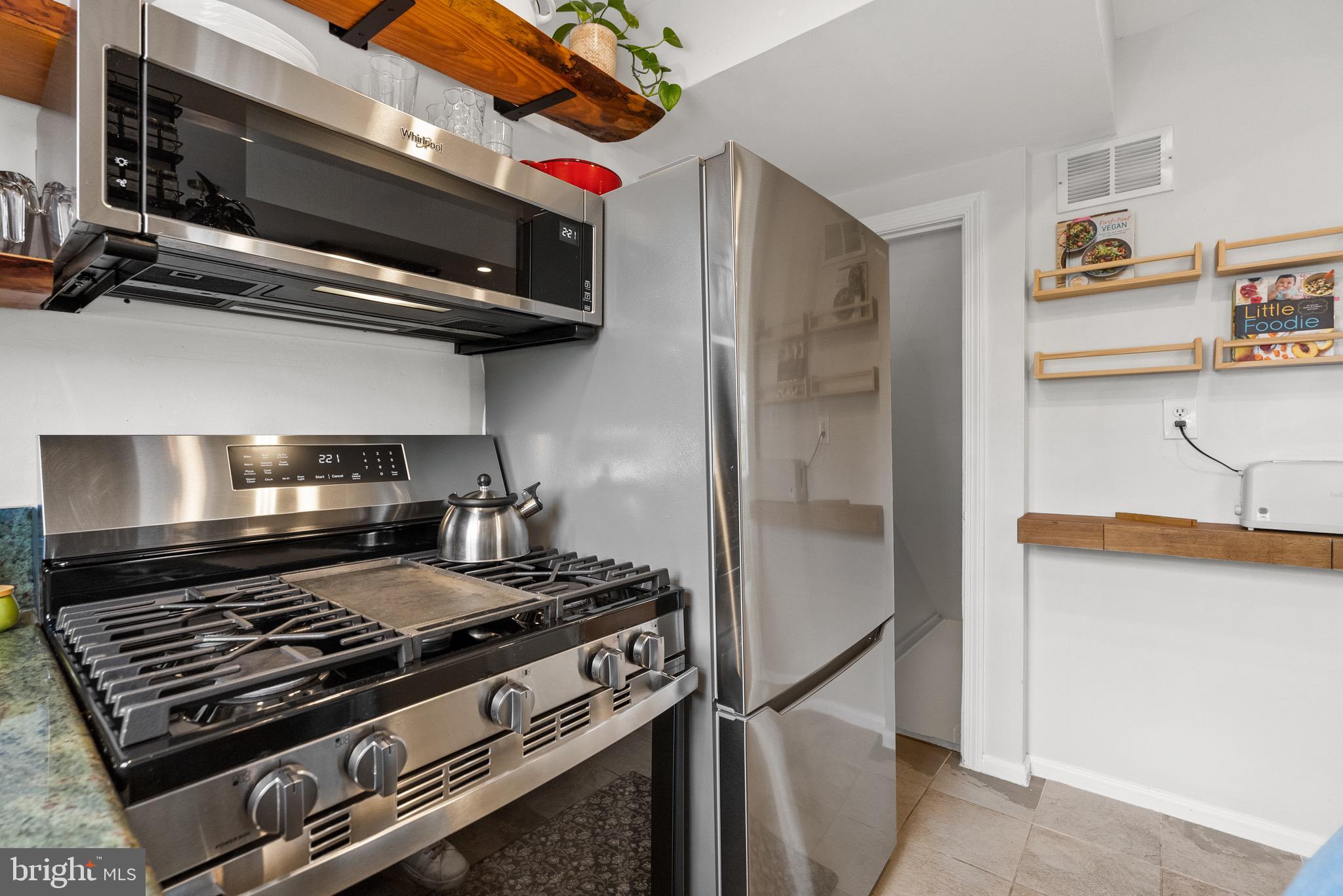 1214 FRANKLIN STREET