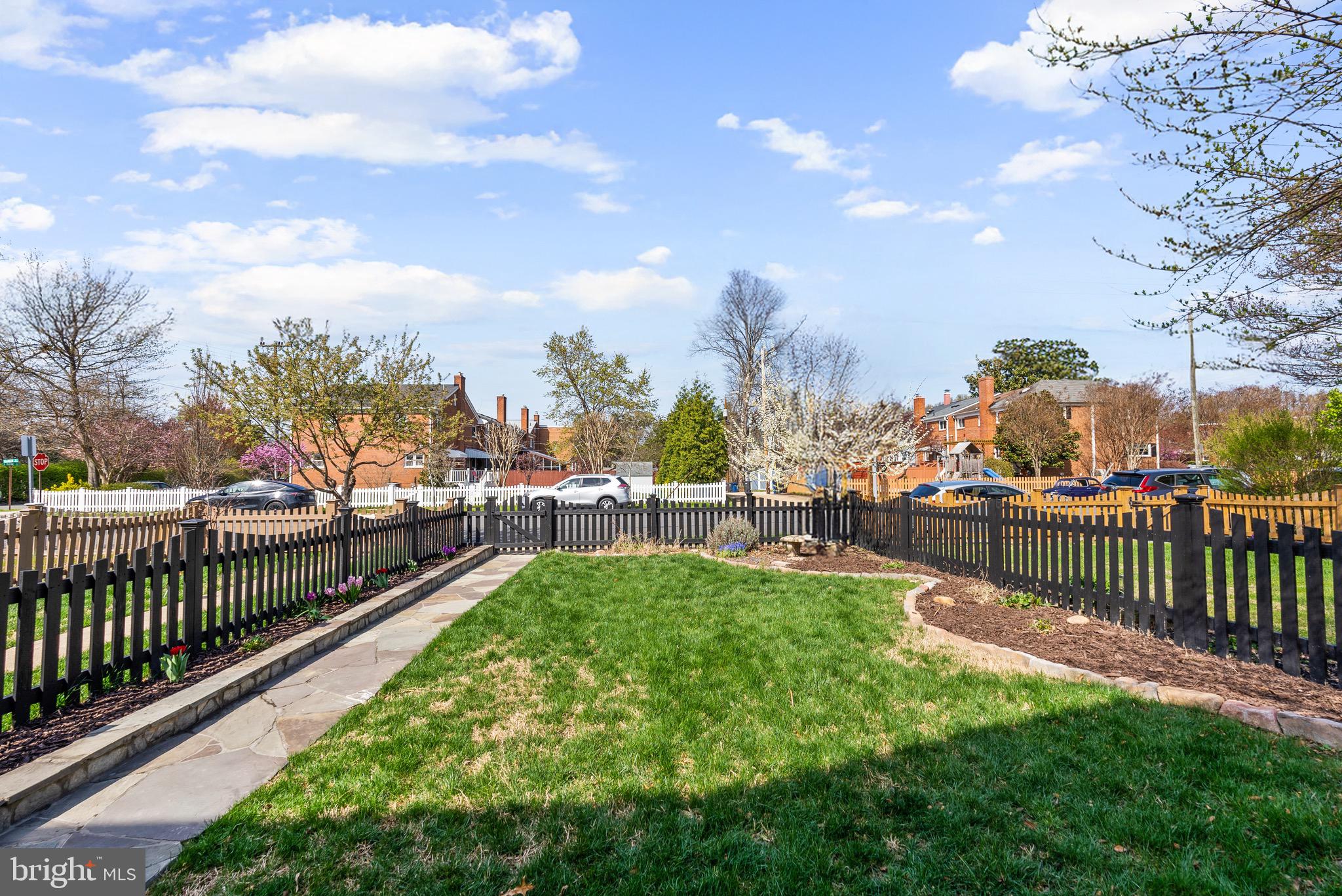 1214 FRANKLIN STREET