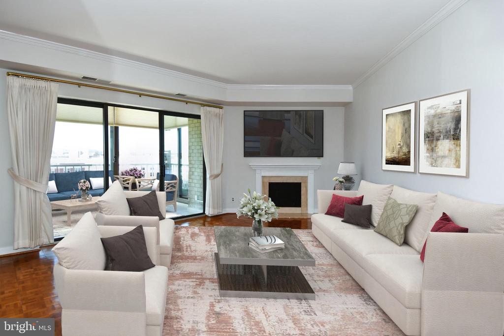 1250 S WASHINGTON STREET Unit: 816
