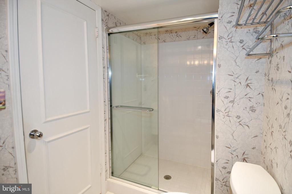 1250 S WASHINGTON STREET Unit: 816