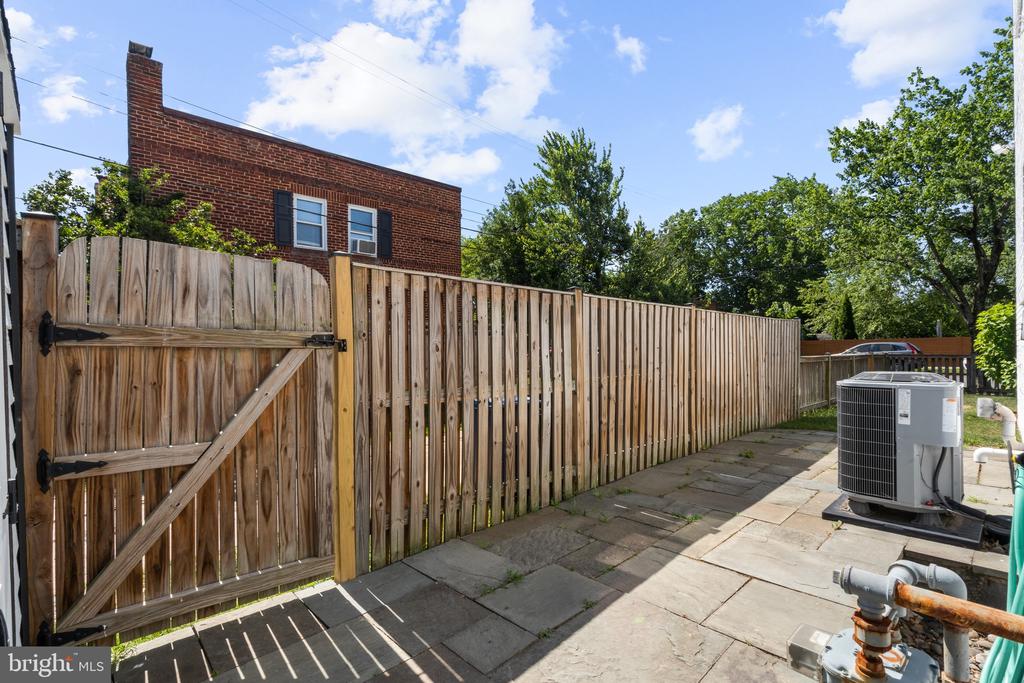 1333 ORONOCO STREET