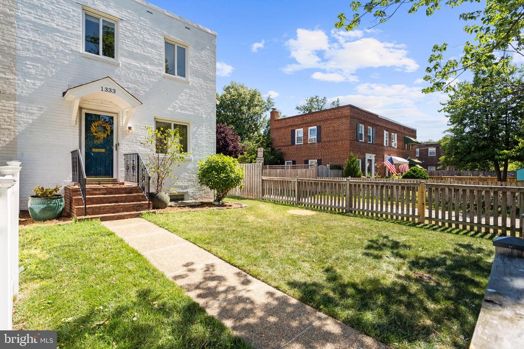 1333 ORONOCO STREET