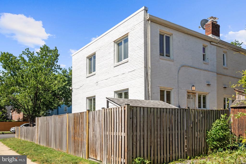 1333 ORONOCO STREET