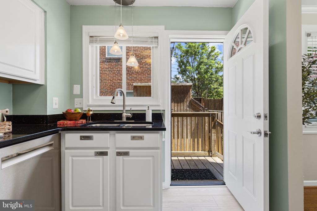1333 ORONOCO STREET