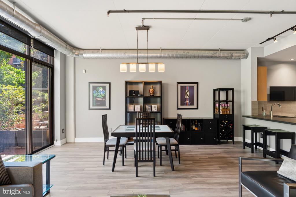 520 JOHN CARLYLE STREET Unit: 107