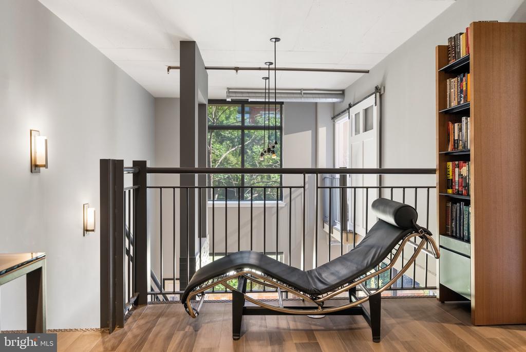 520 JOHN CARLYLE STREET Unit: 107