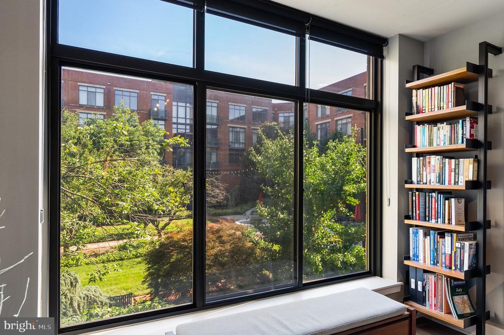 520 JOHN CARLYLE STREET Unit: 107