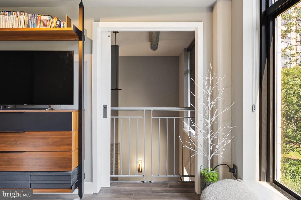 520 JOHN CARLYLE STREET Unit: 107