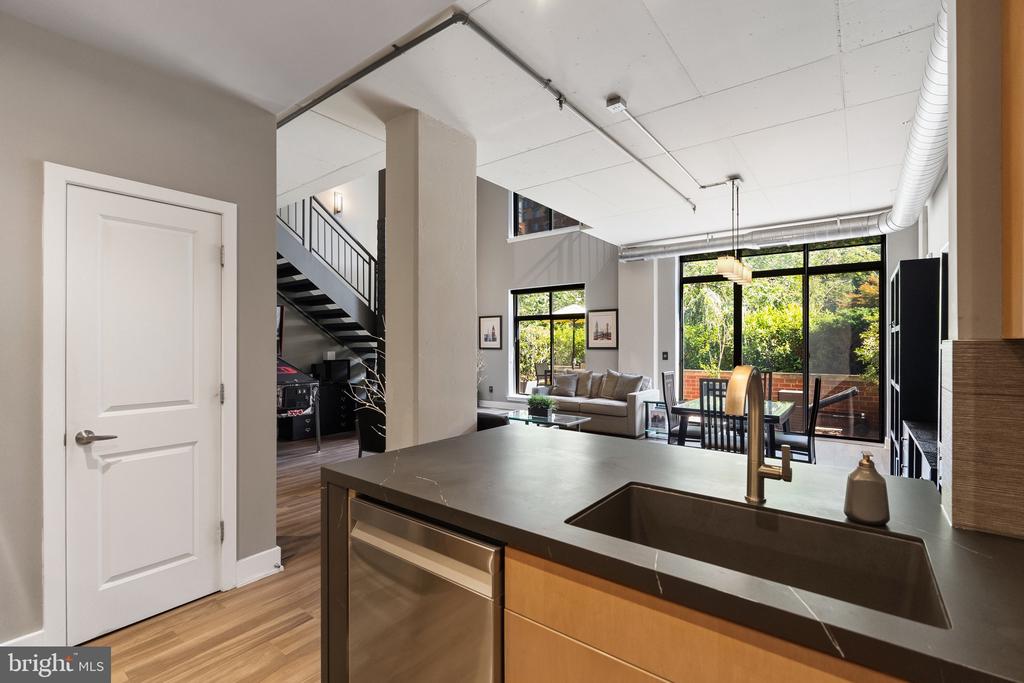 520 JOHN CARLYLE STREET Unit: 107