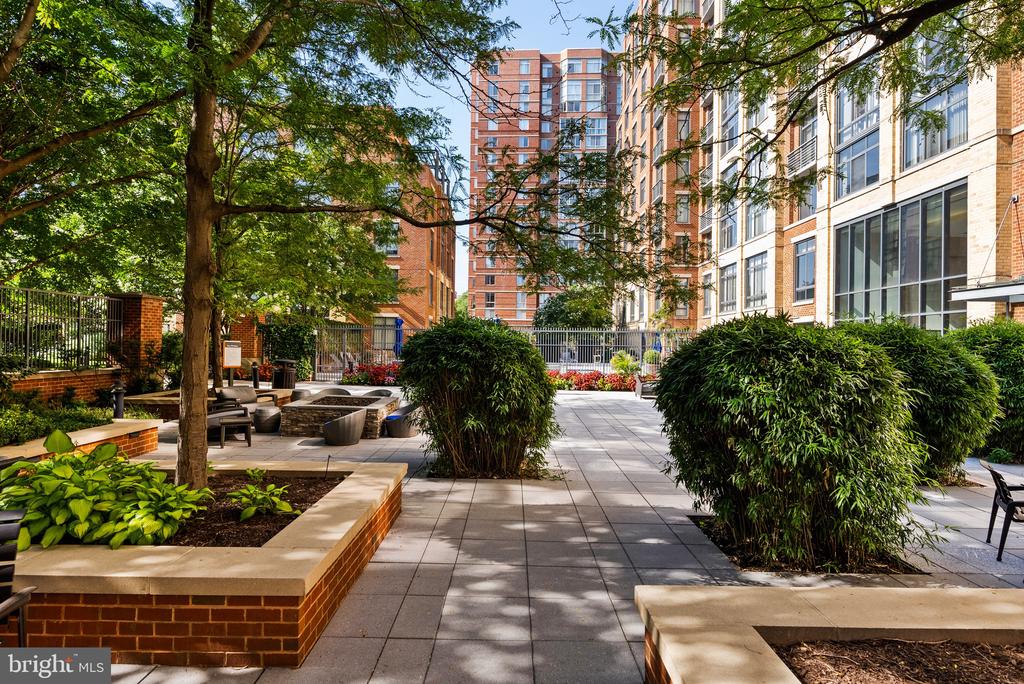 520 JOHN CARLYLE STREET Unit: 107