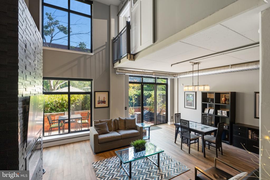520 JOHN CARLYLE STREET Unit: 107