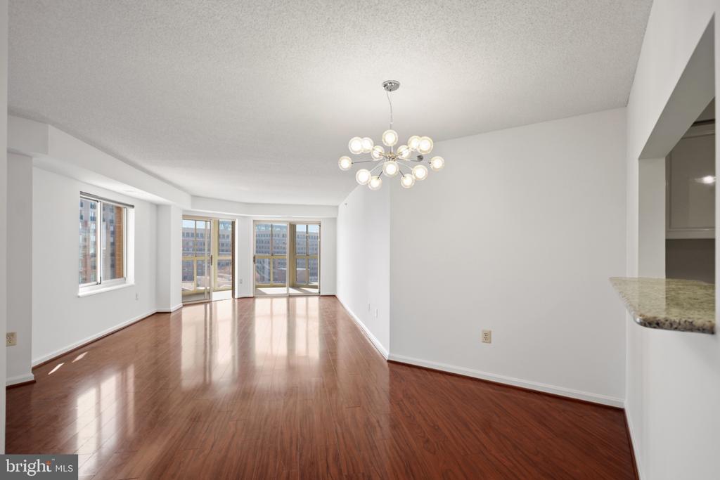 2151 JAMIESON AVENUE Unit: 1405