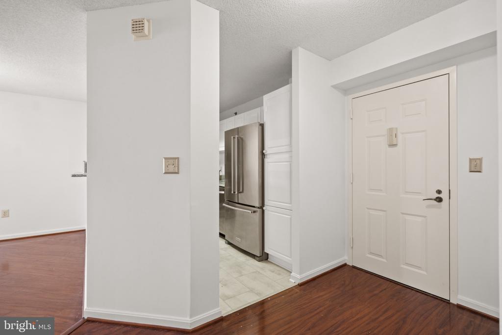 2151 JAMIESON AVENUE Unit: 1405