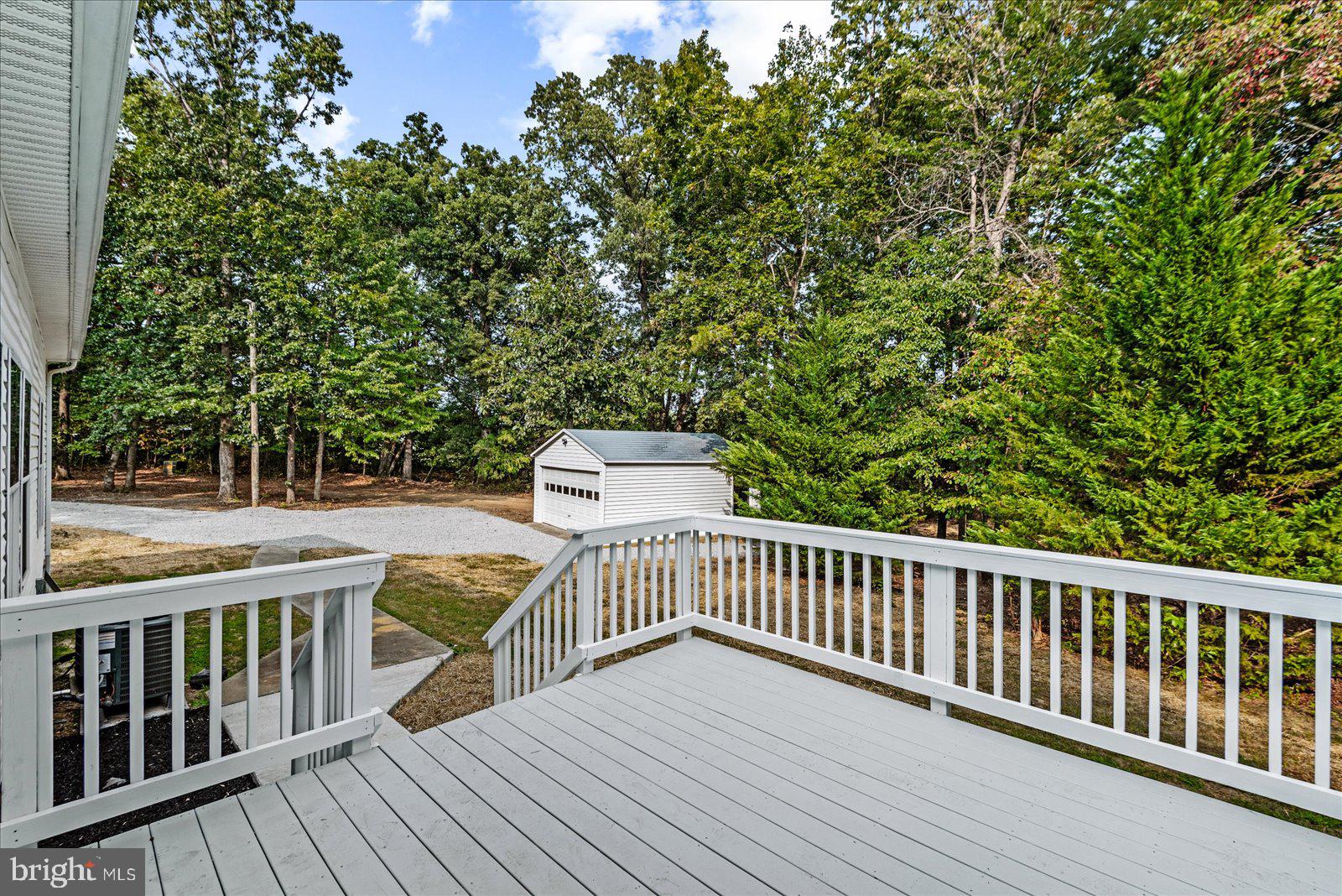 17515 LAKEMONT DRIVE