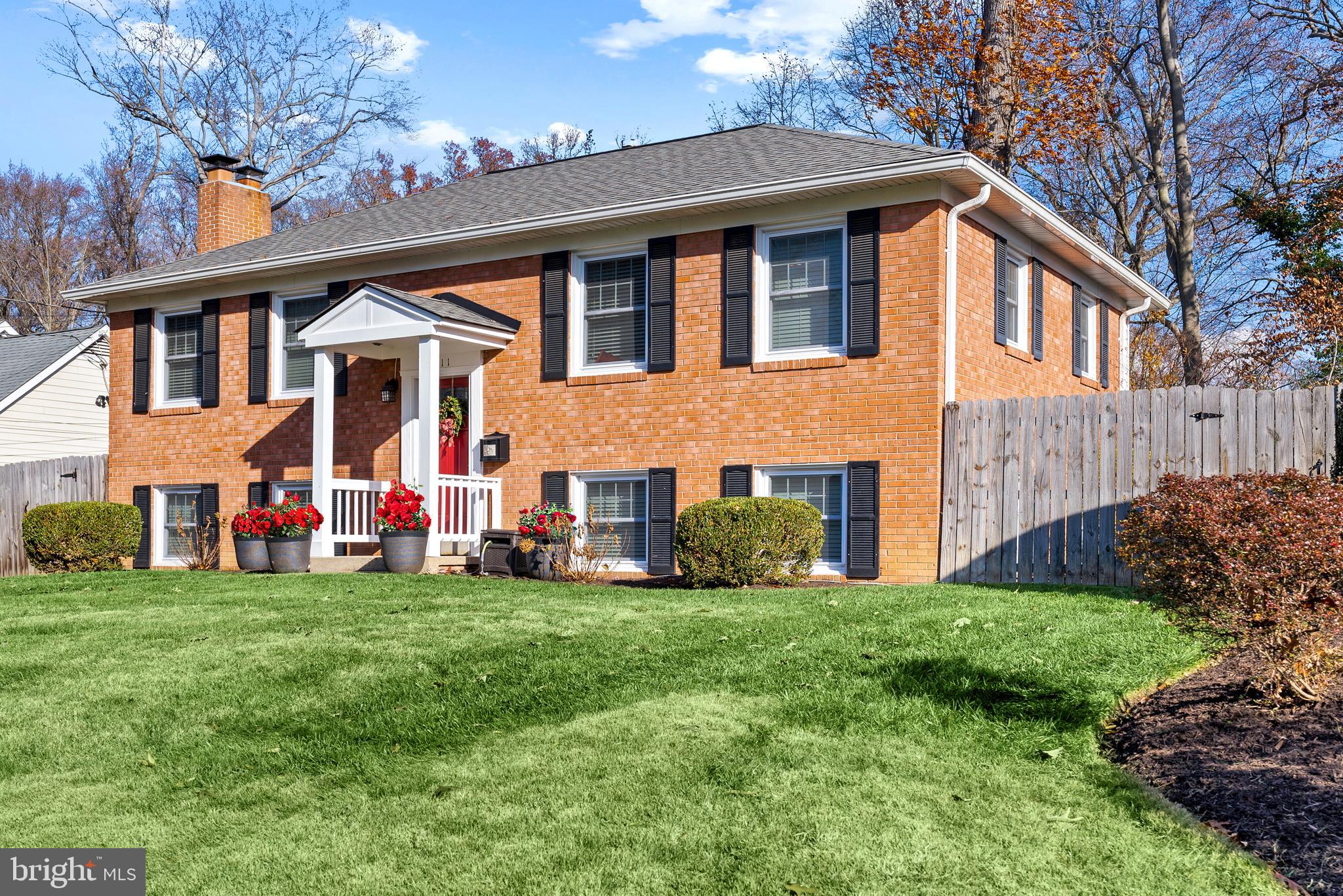 8011 Candlewood Dr