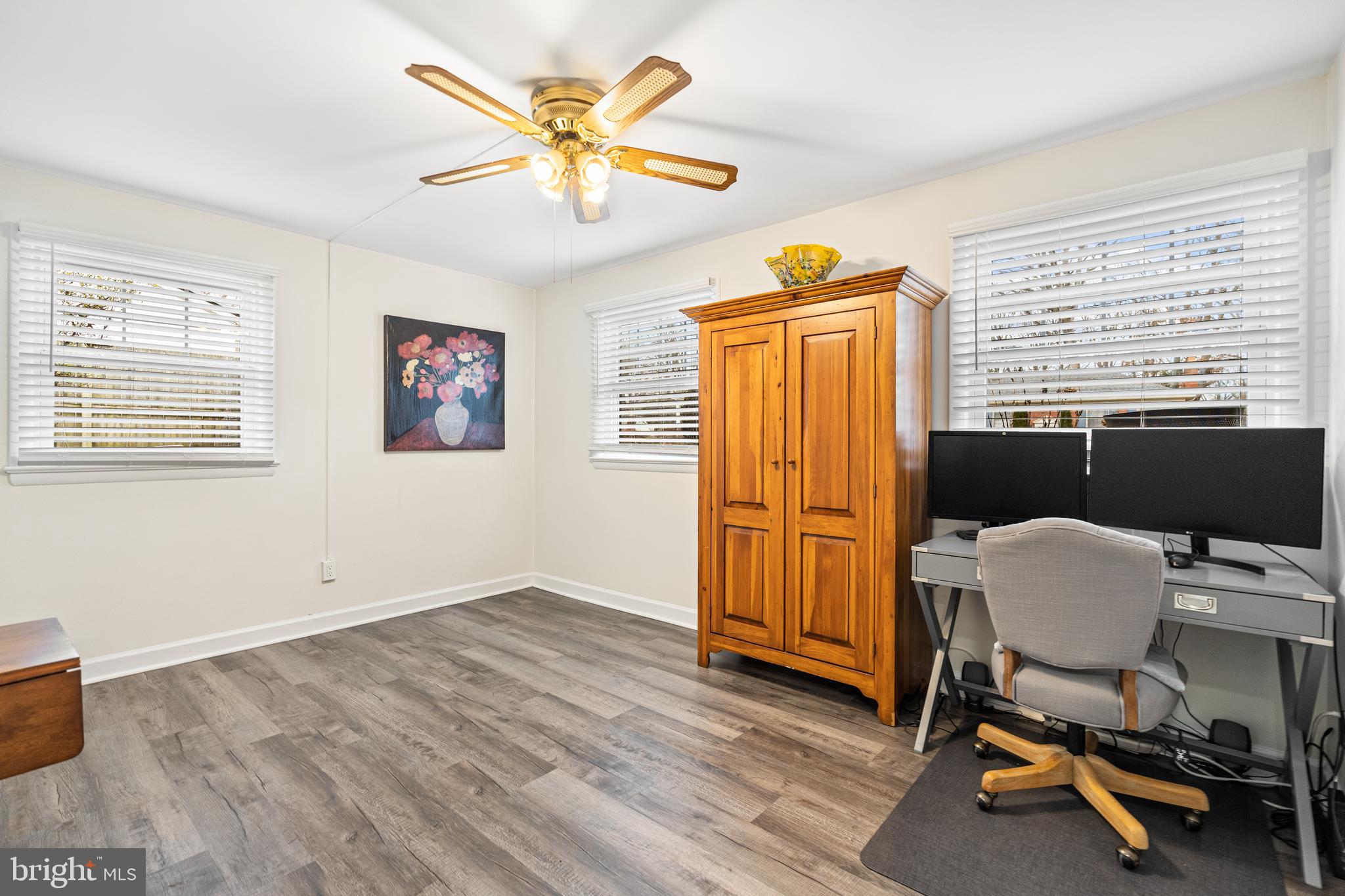 8011 Candlewood Dr