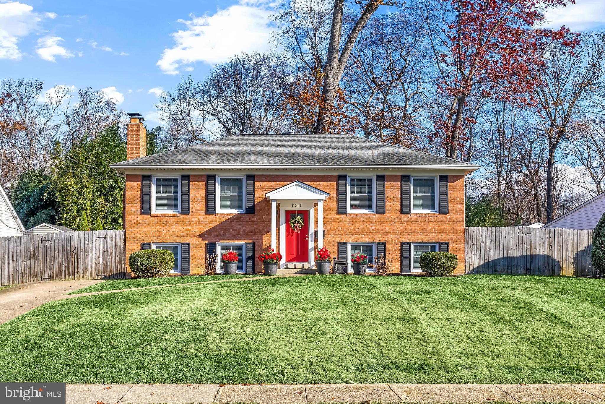 8011 Candlewood Dr