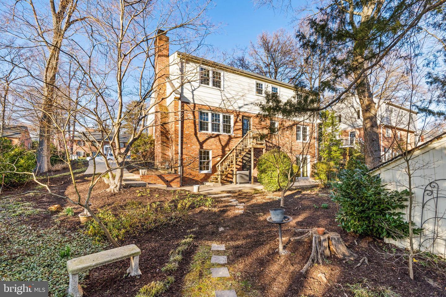 1001 Dalebrook Dr