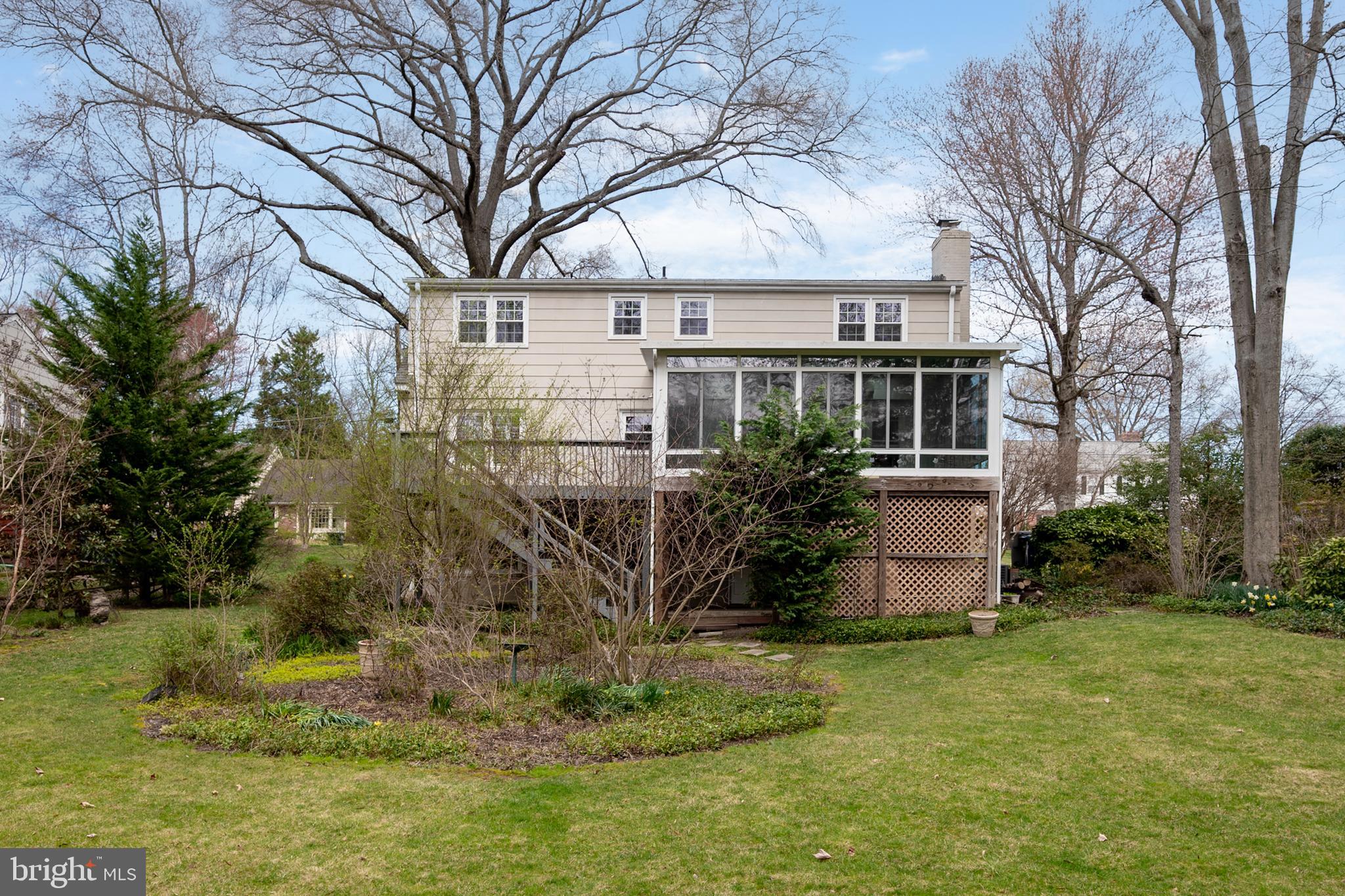 911 Dalebrook Dr