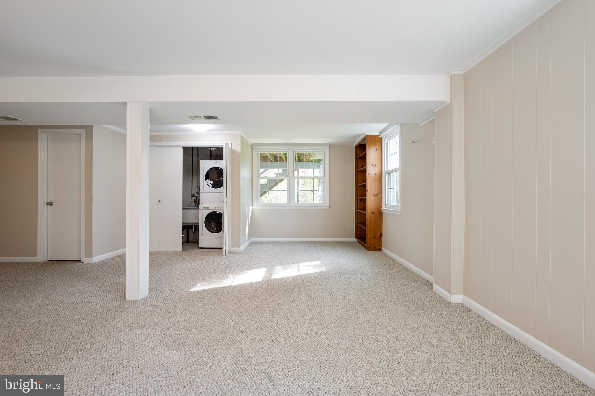 911 Dalebrook Dr