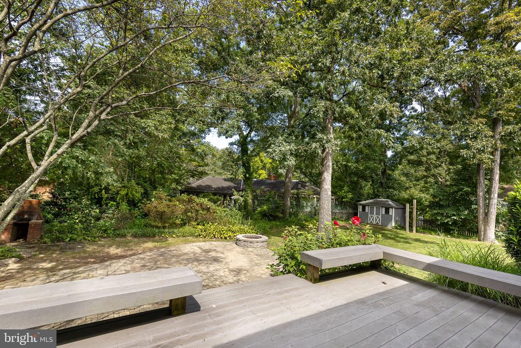 6123 Beachway Dr