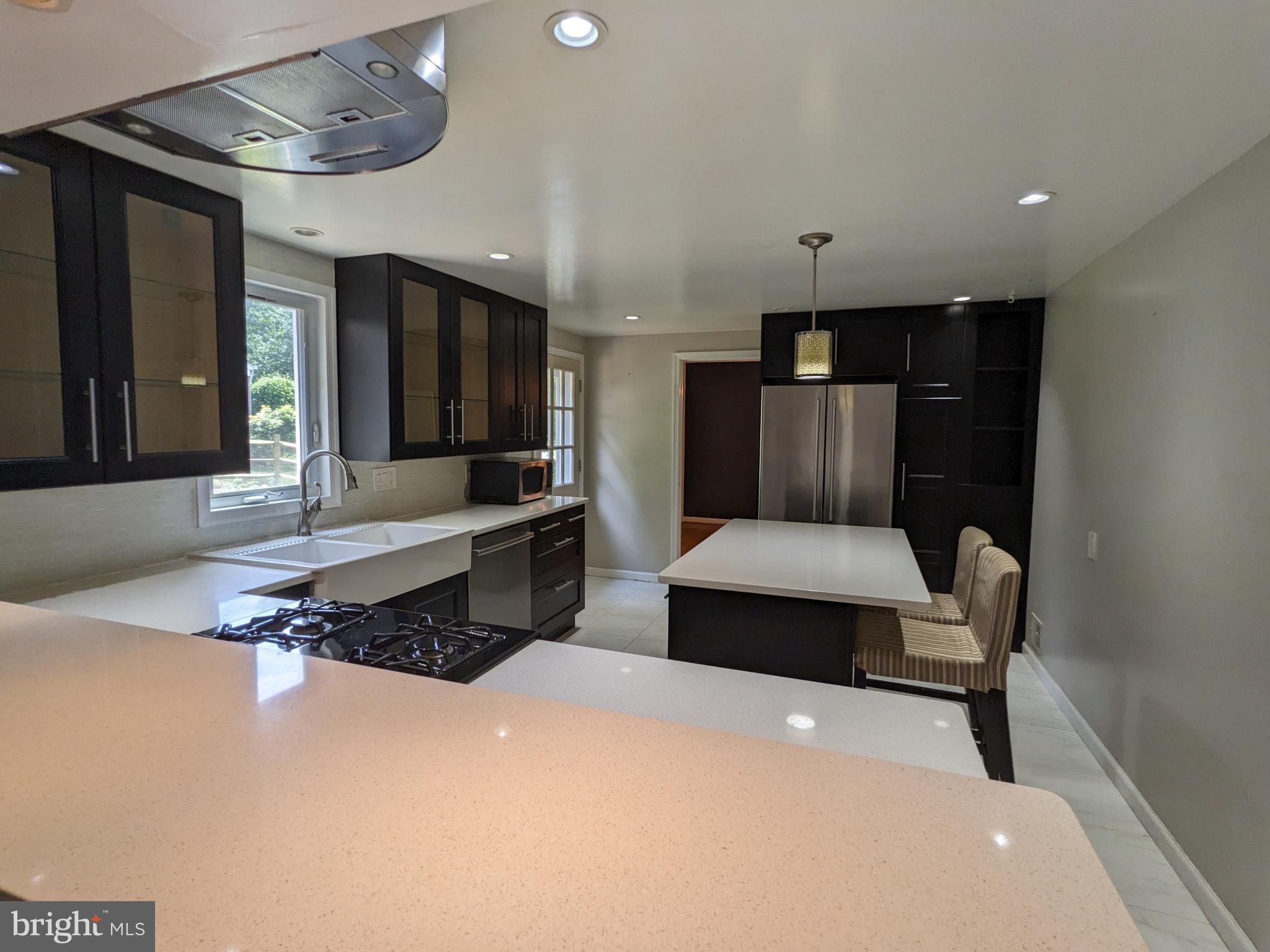 8263 TOLL HOUSE RD