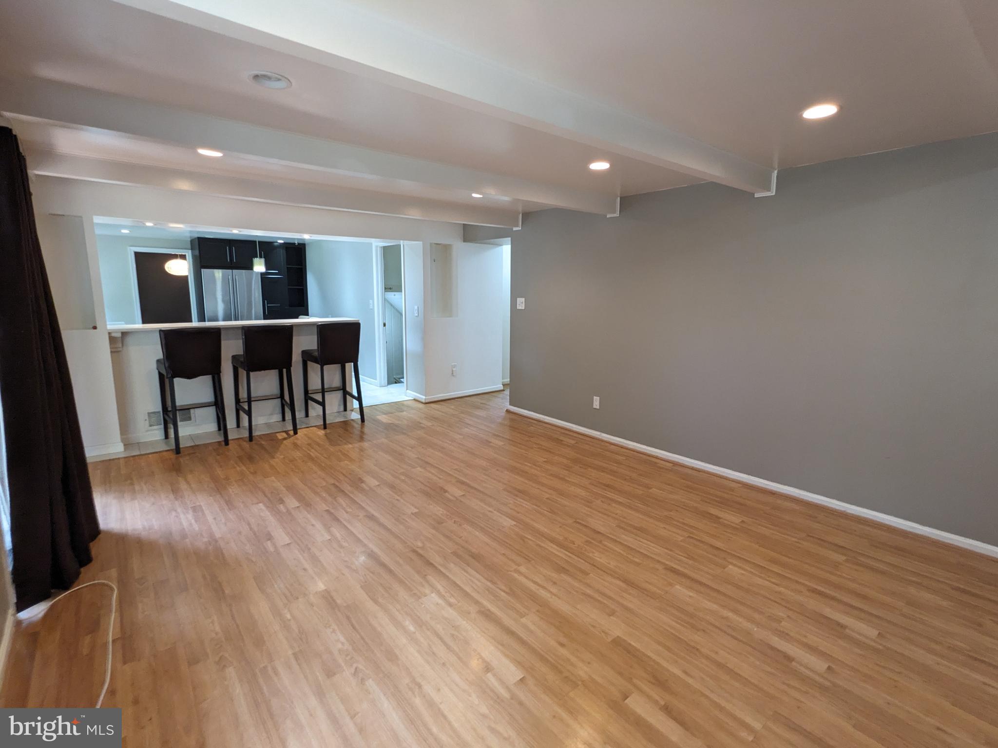 8263 TOLL HOUSE RD