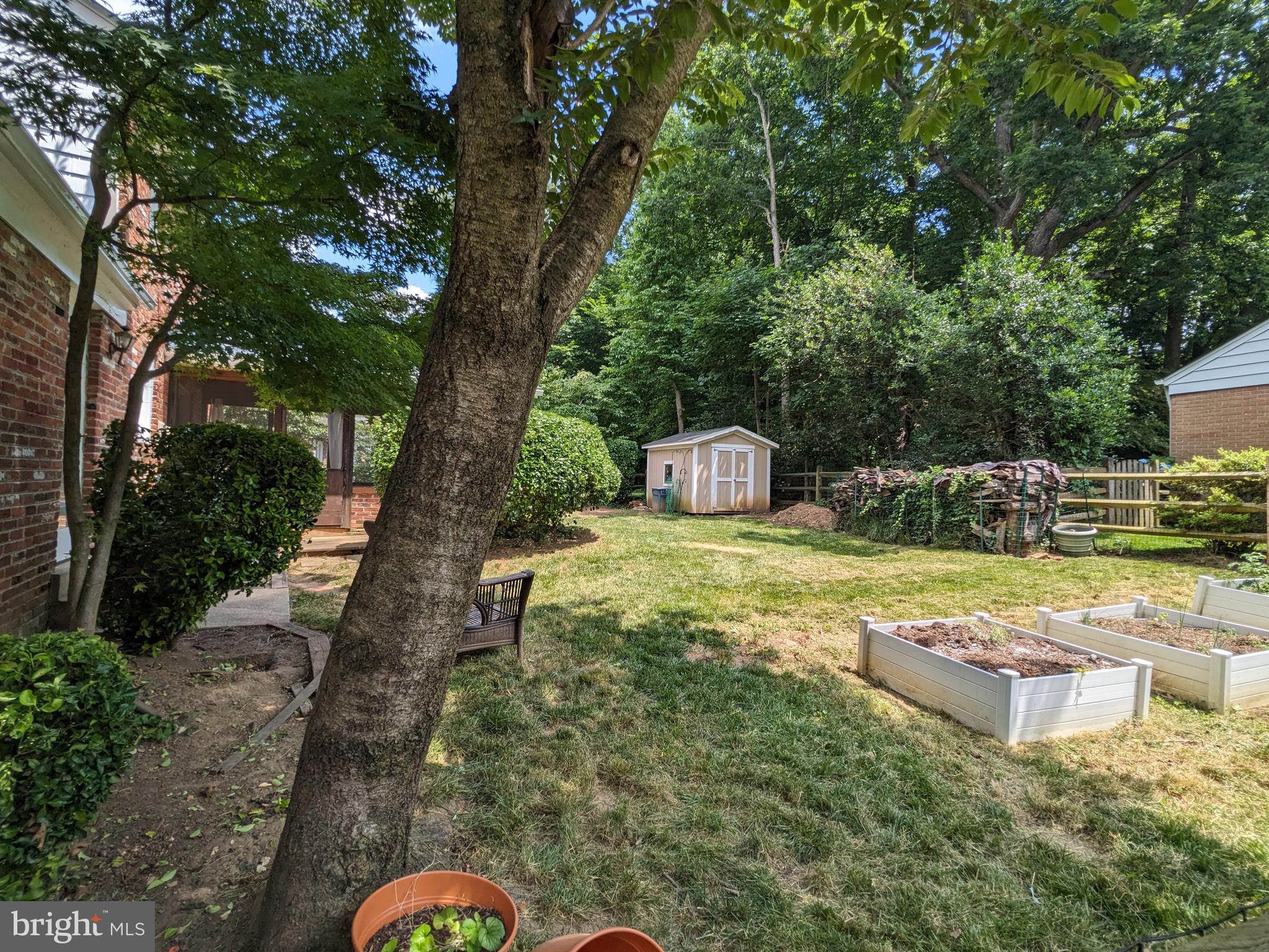8263 TOLL HOUSE RD
