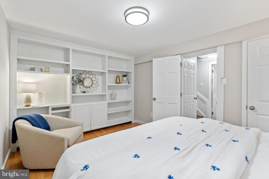 1066 Dalebrook Dr