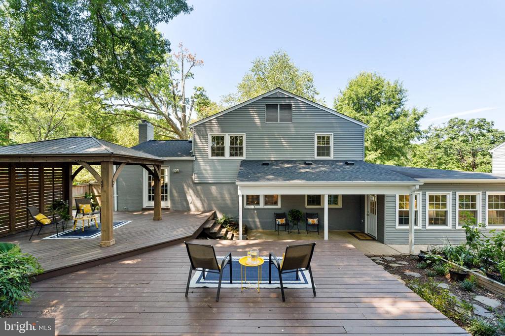 1066 Dalebrook Dr