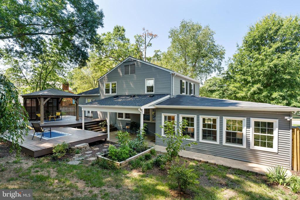 1066 Dalebrook Dr